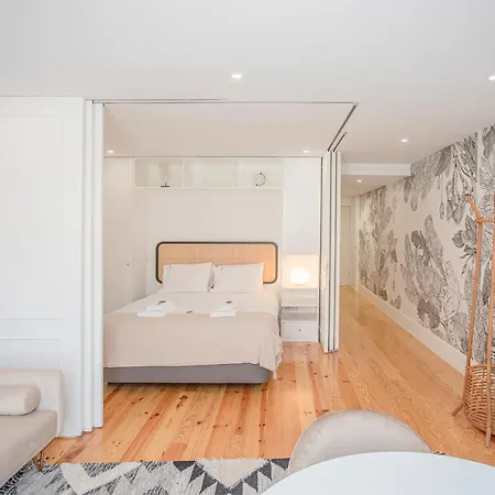 Liiiving In - Flores Design Experience Apartment *
