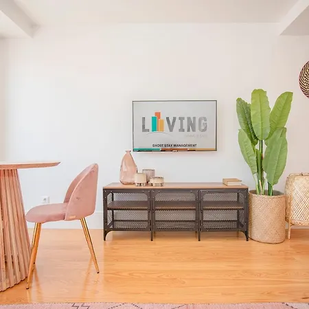 Liiiving In - Flores Design Experience Porto
