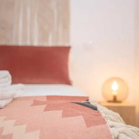 Apartment Liiiving In - Flores Design Experience Porto