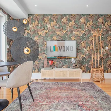 Liiiving In - Flores Design Experience *