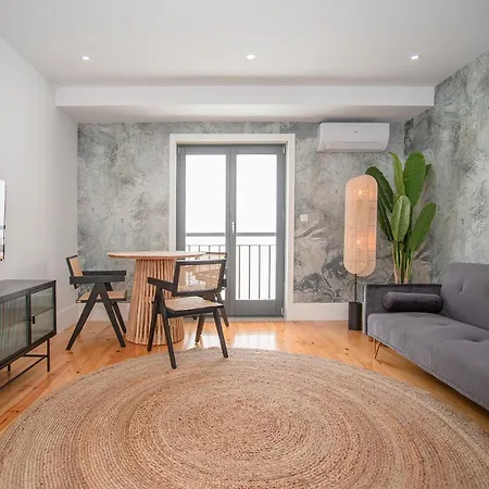 Liiiving In - Flores Design Experience Apartment Porto