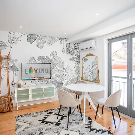 Liiiving In - Flores Design Experience Porto