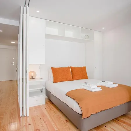 Apartment Liiiving In - Flores Design Experience Porto