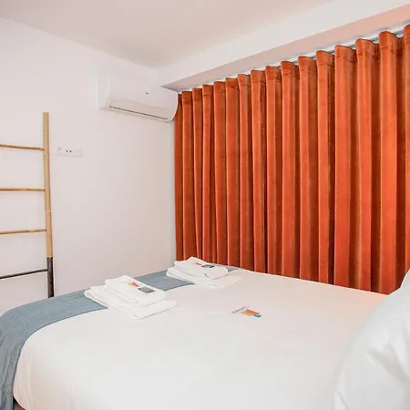 Liiiving In - Flores Design Experience Apartment *