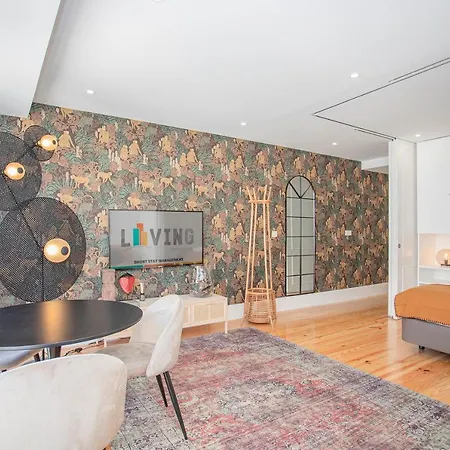 Liiiving In - Flores Design Experience Apartment *