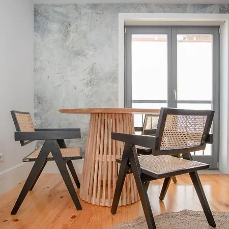 Liiiving In - Flores Design Experience * Porto
