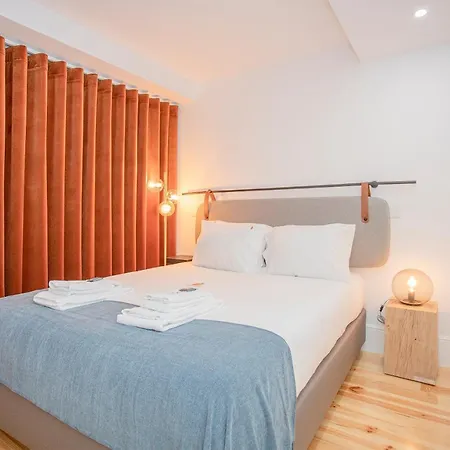 Apartment Liiiving In - Flores Design Experience