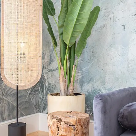 Liiiving In - Flores Design Experience Apartment Porto